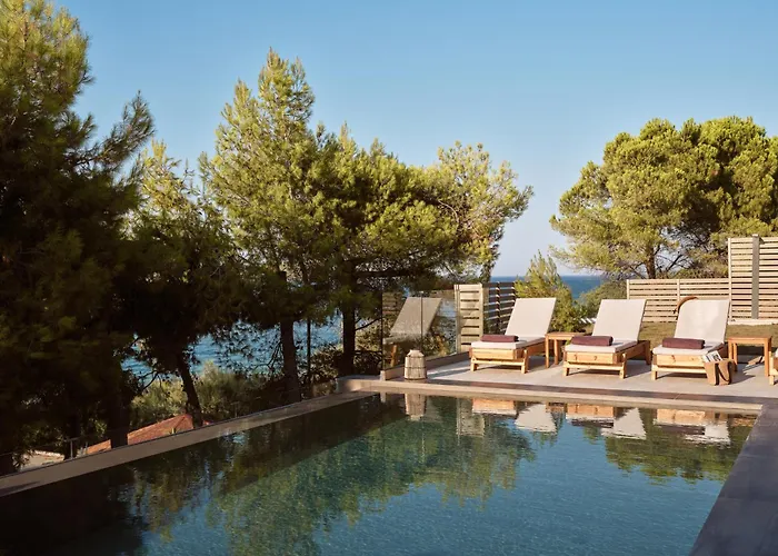 Nomia Villa, With Pool, Gym & Walk To The Beach, By Thinkvilla Villa *