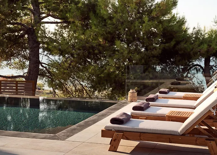 Nomia Villa, With Pool, Gym & Walk To The Beach, By Thinkvilla Villa *