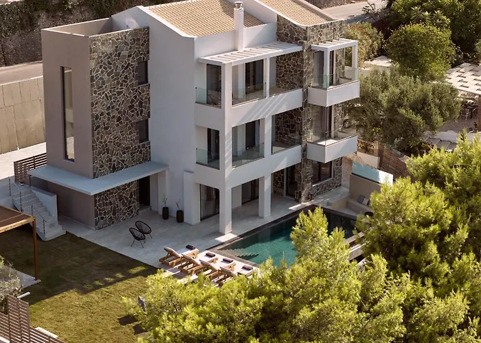 Nomia Villa, With Pool, Gym & Walk To The Beach, By Thinkvilla *