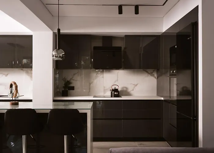Nomia Villa, With Pool, Gym & Walk To The Beach, By Thinkvilla Villa *