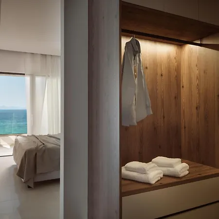 Nomia Villa, With Pool, Gym & Walk To The Beach, By Thinkvilla ヴィラ *