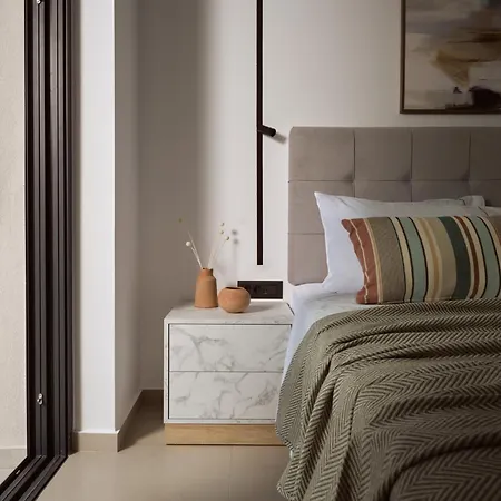 Nomia Villa, With Pool, Gym & Walk To The Beach, By Thinkvilla *