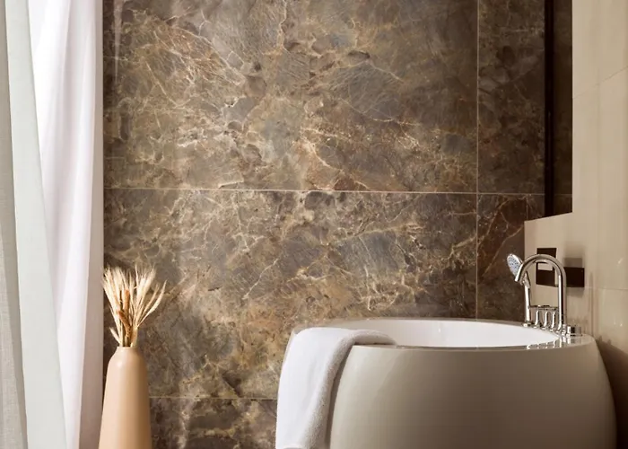 别墅 Nomia Villa, With Pool, Gym & Walk To The Beach, By Thinkvilla *