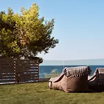 Nomia Villa, With Pool, Gym & Walk To The Beach, By Thinkvilla Вилла *