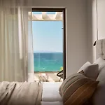 Nomia Villa, With Pool, Gym & Walk To The Beach, By Thinkvilla Вилла *