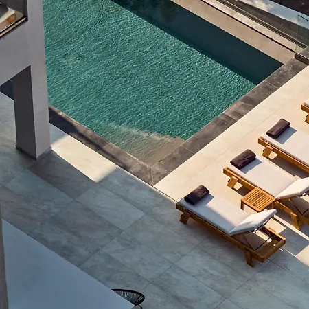 别墅 Nomia Villa, With Pool, Gym & Walk To The Beach, By Thinkvilla